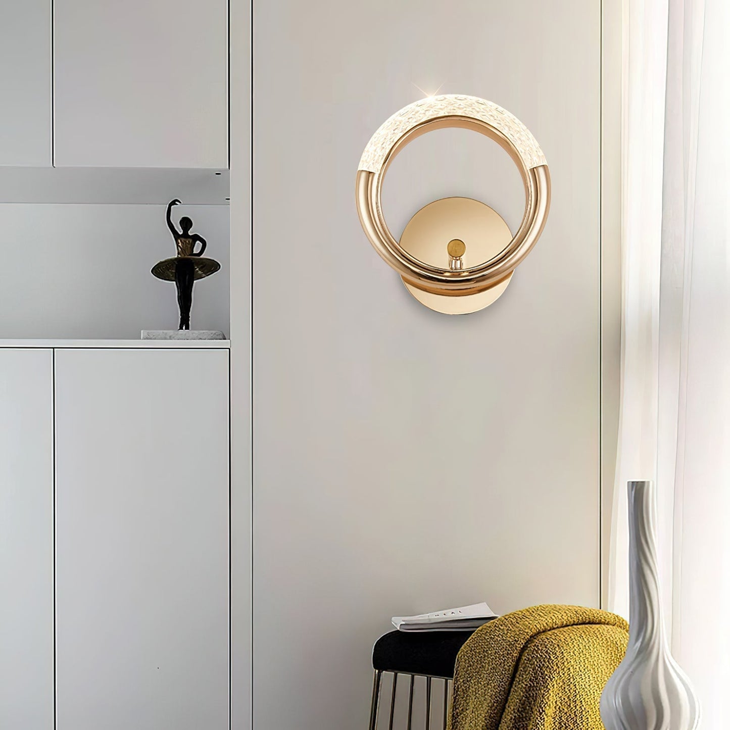 Adaptable Angle Rotatable Wall Lamp - Luxurious Metallic Design