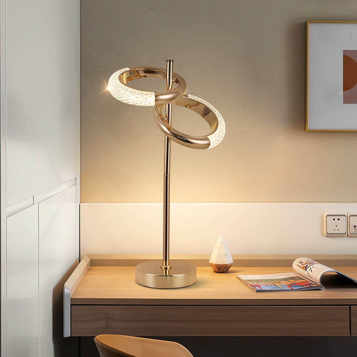 Adjustable Nordic Style Wall Lamp with Rotatable Design