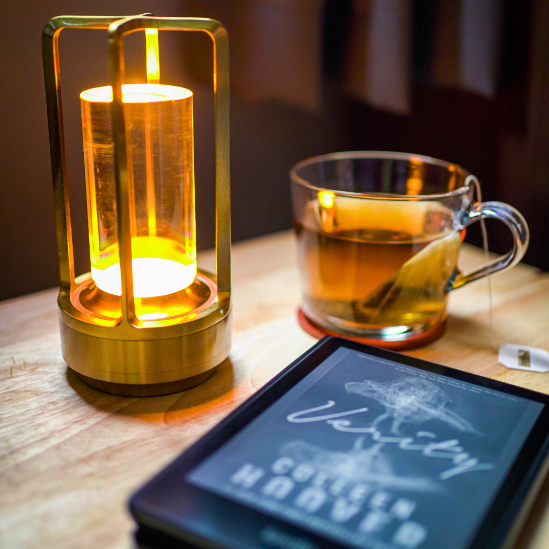 Crystal Lantern Table Lamp with Touch Sensor - Wireless LED Light