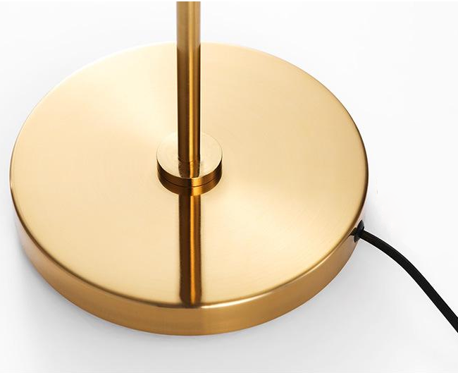 Floor Lamp with Rotative Adjustment and Plug-in Installation
