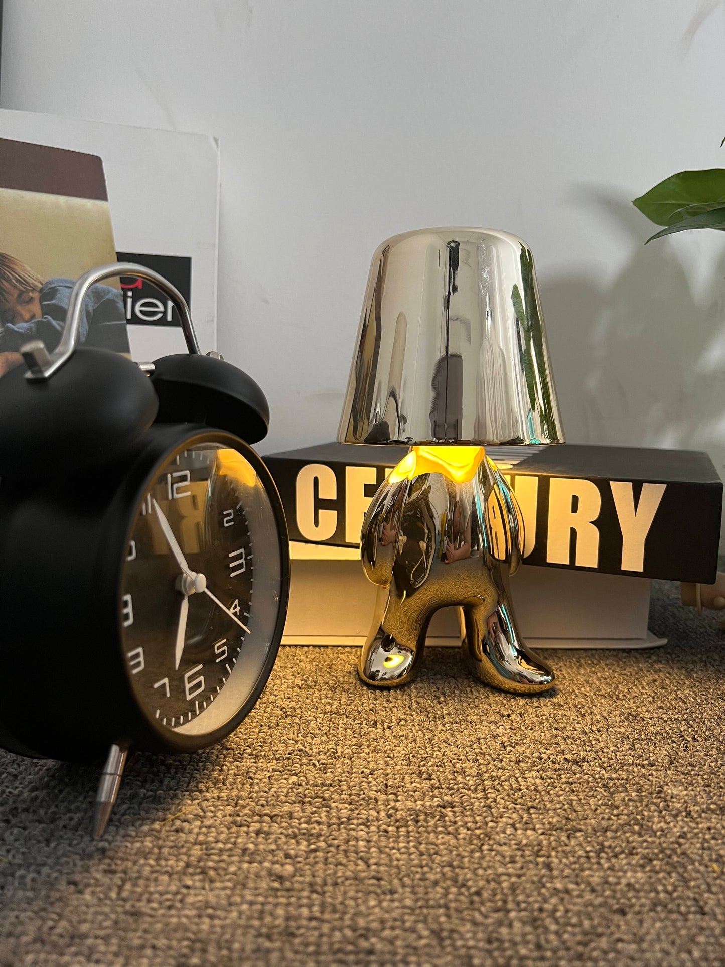LED Table Lamp with Unique Design and High Quality
