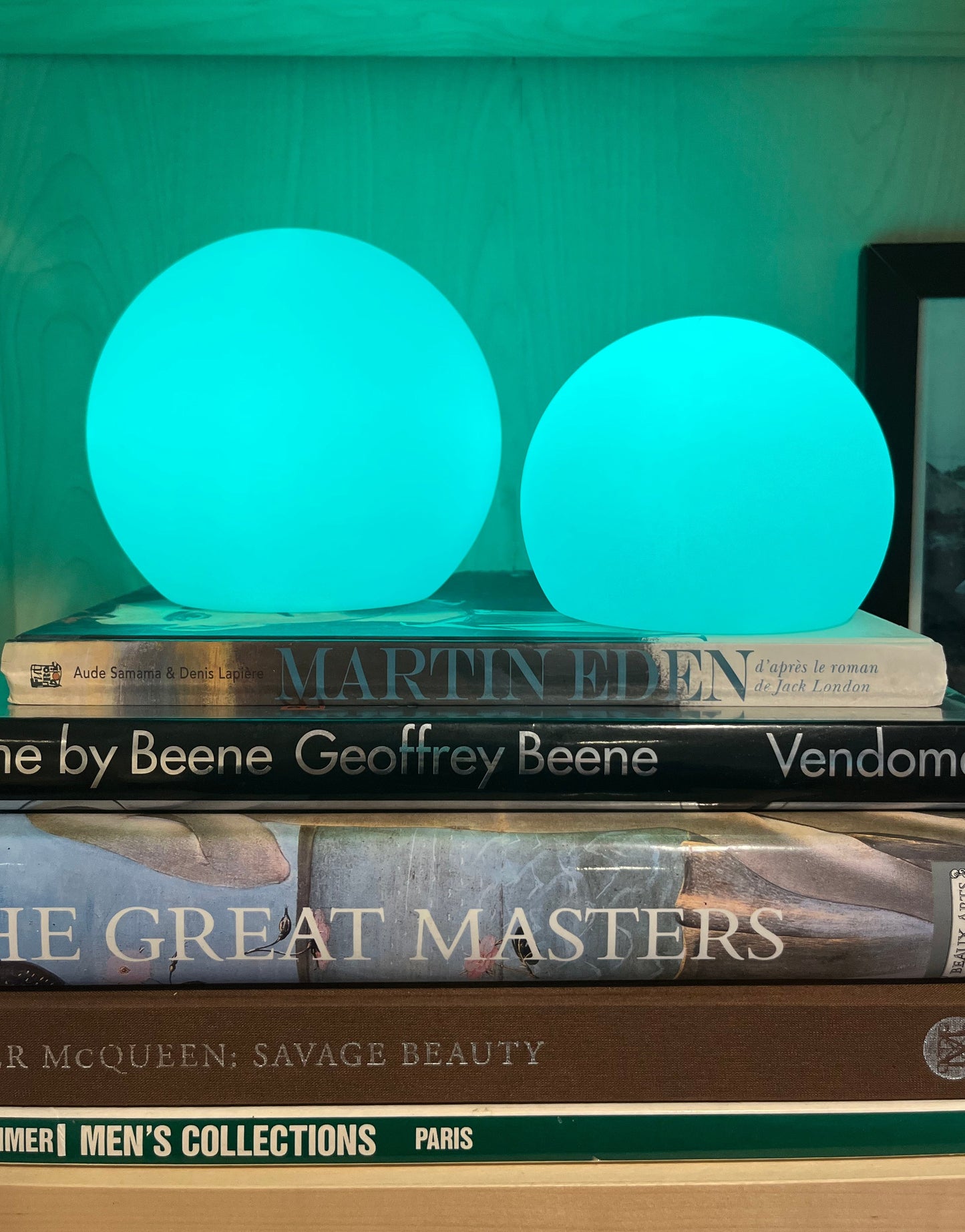 Moon Cordless LED Table Lamp with Color Control