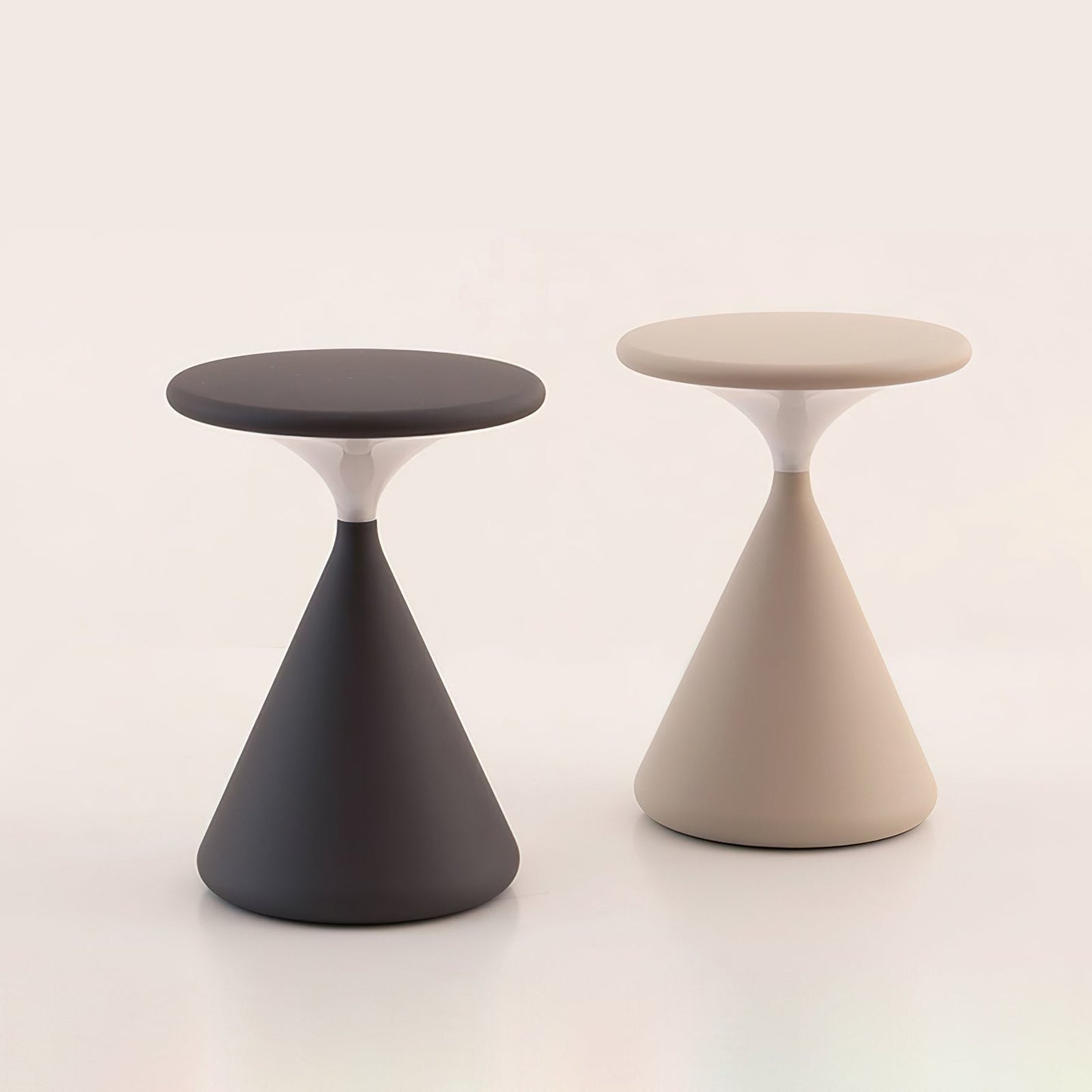 Outdoor Cordless Lamp for Portable Ambiance - Selene, Versatile and Elegant