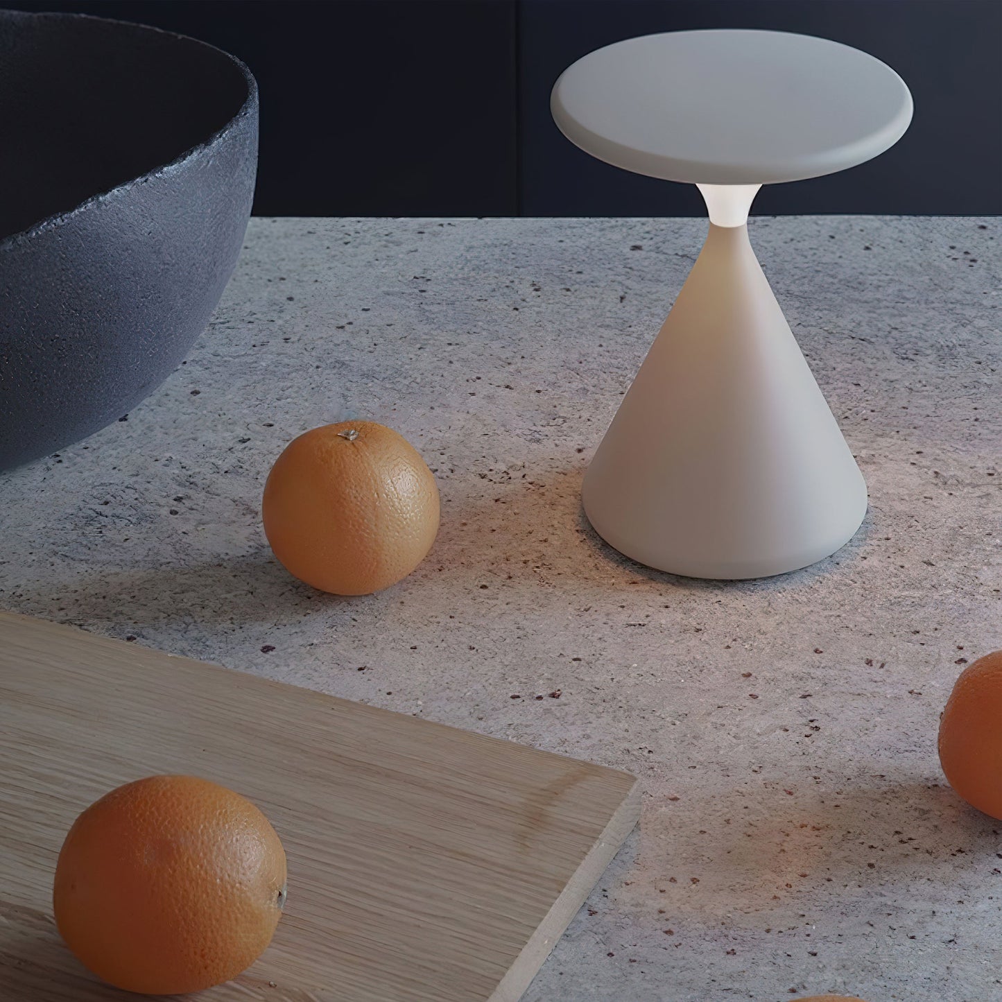 Outdoor Cordless Lamp for Portable Ambiance - Selene, Versatile and Elegant