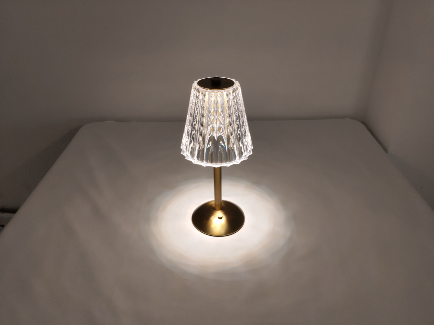 Table Lamp Tricolor Dimmable Cordless LED - Captivating View
