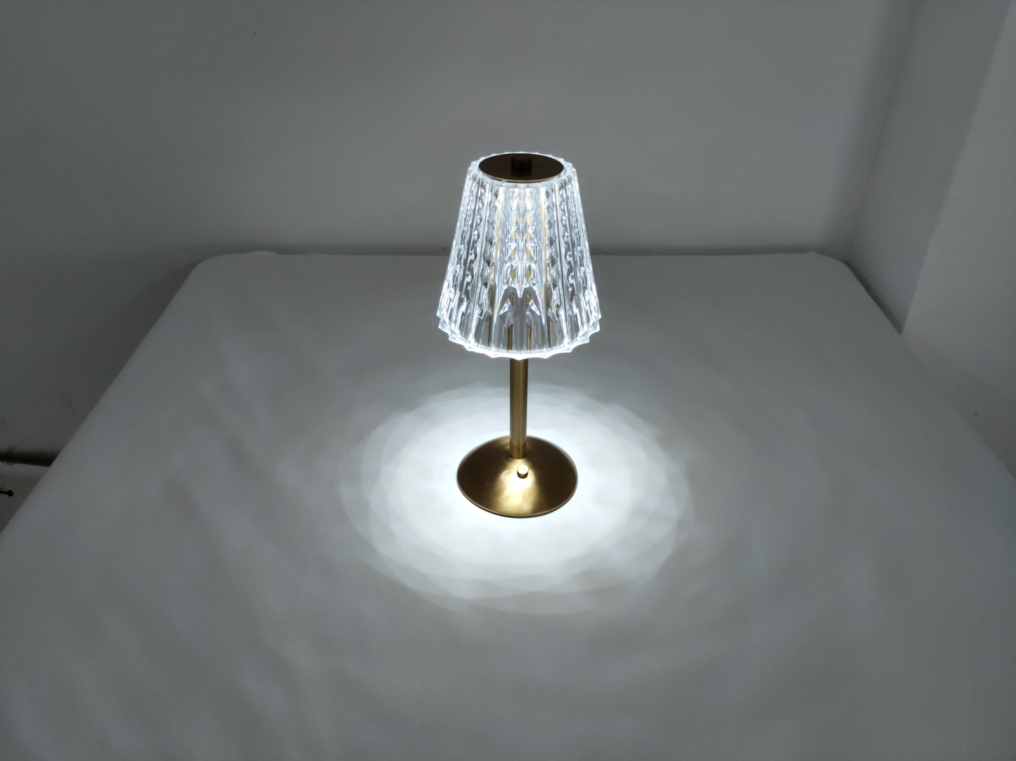Table Lamp Tricolor Dimmable Cordless LED - Captivating View