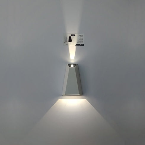 Waterproof Outdoor Pyramid LED Wall Sconce