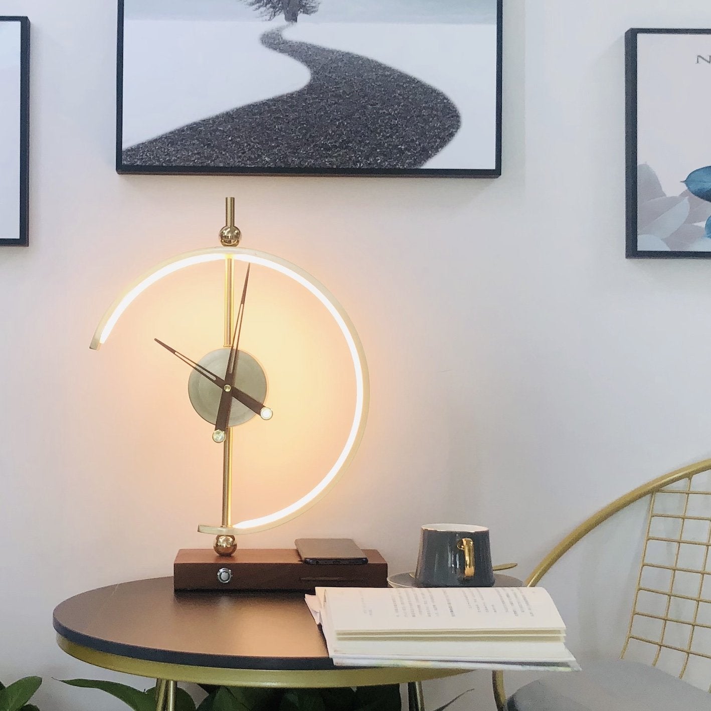 Wireless Charging Clock Lamp with LED Light and Integrated Clock